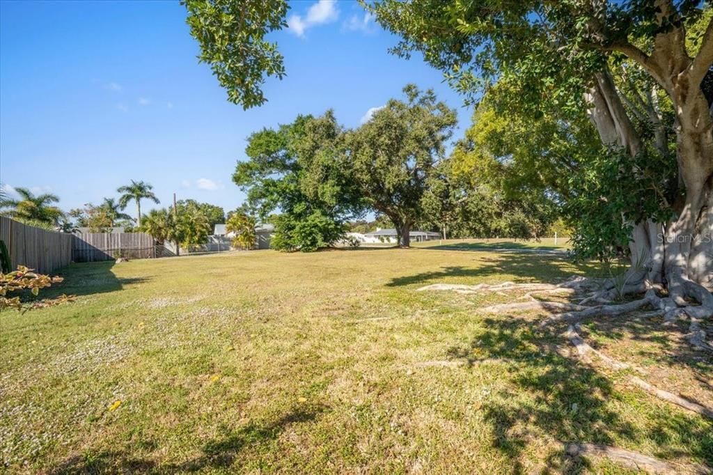 For Sale: $479,999 (0.31 acres)