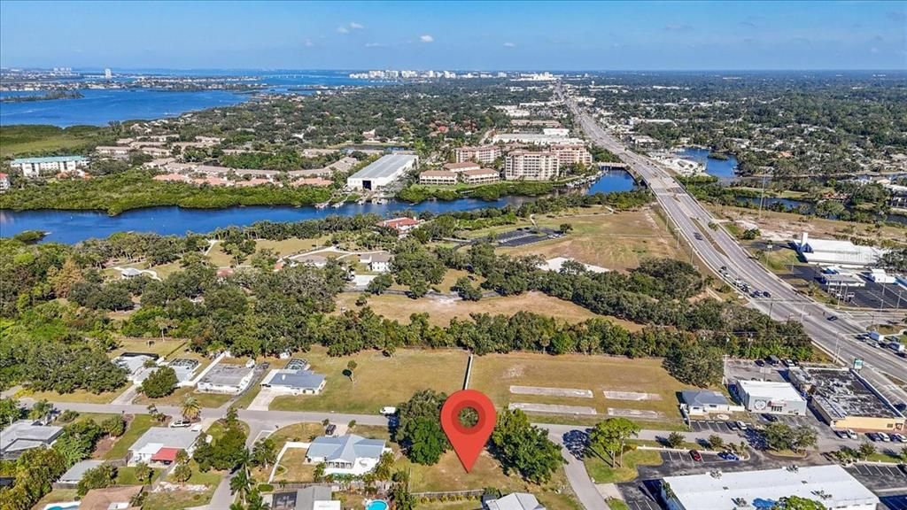 For Sale: $479,999 (0.31 acres)