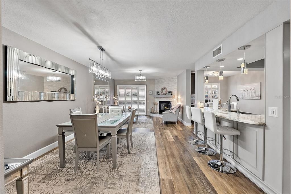 For Sale: $435,000 (2 beds, 2 baths, 1733 Square Feet)