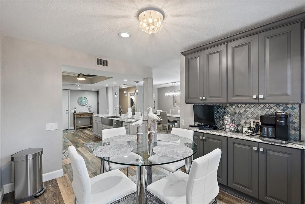 For Sale: $435,000 (2 beds, 2 baths, 1733 Square Feet)