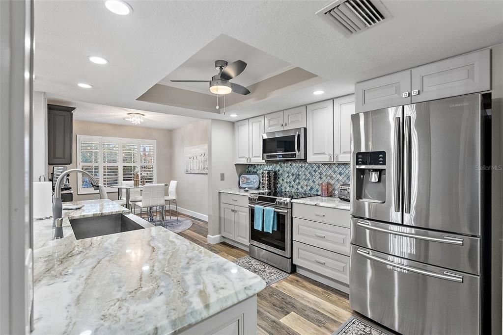 For Sale: $435,000 (2 beds, 2 baths, 1733 Square Feet)