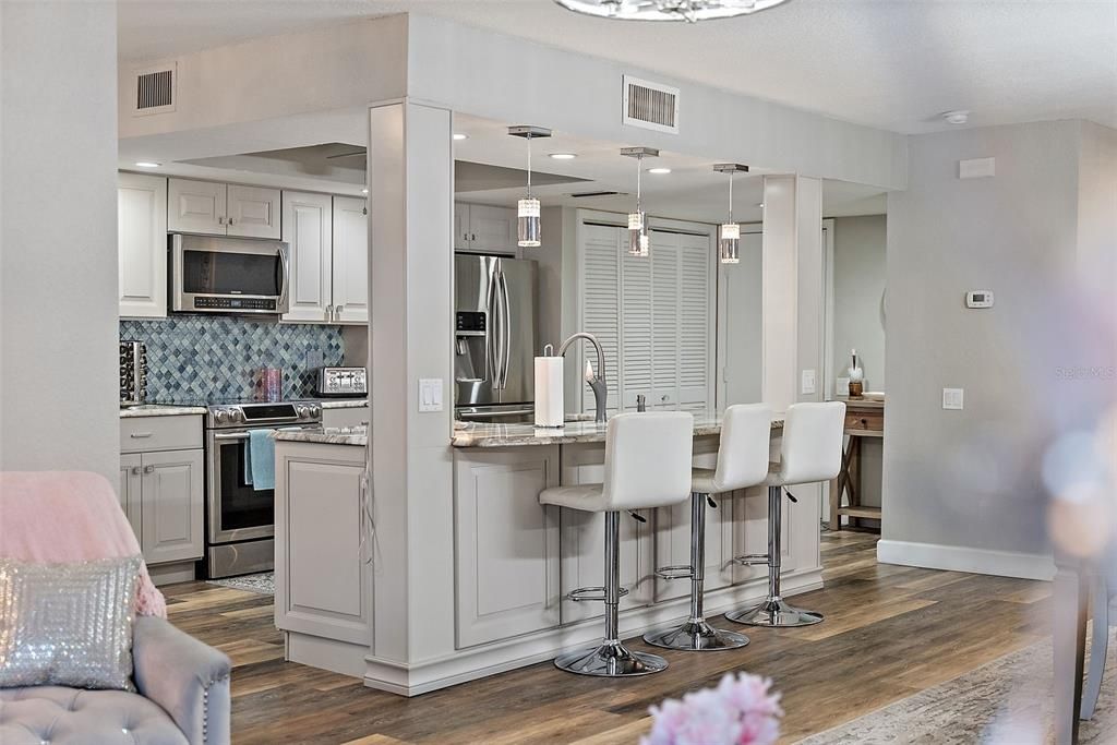 For Sale: $435,000 (2 beds, 2 baths, 1733 Square Feet)