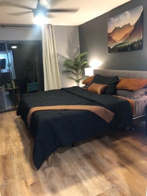 На продажу: $234,900 (2 спален, 2 ванн, 1065 Квадратных фут)