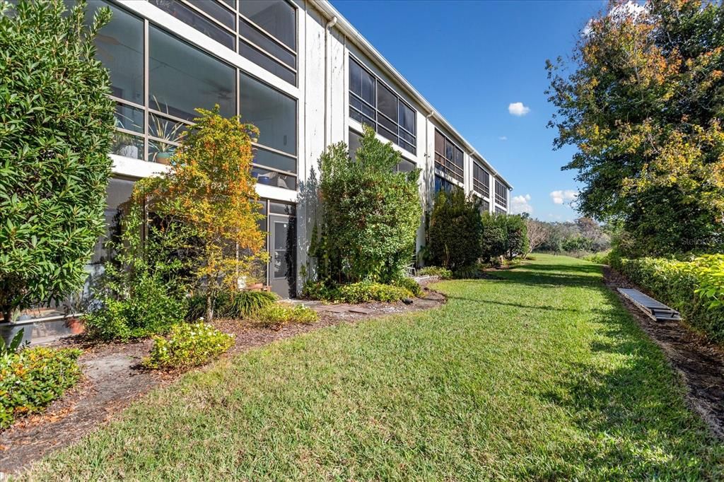 待售: $234,900 (2 贝兹, 2 浴室, 1065 平方英尺)