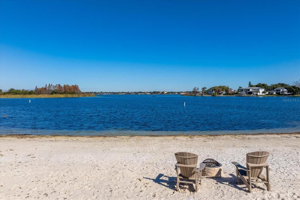 待售: $234,900 (2 贝兹, 2 浴室, 1065 平方英尺)