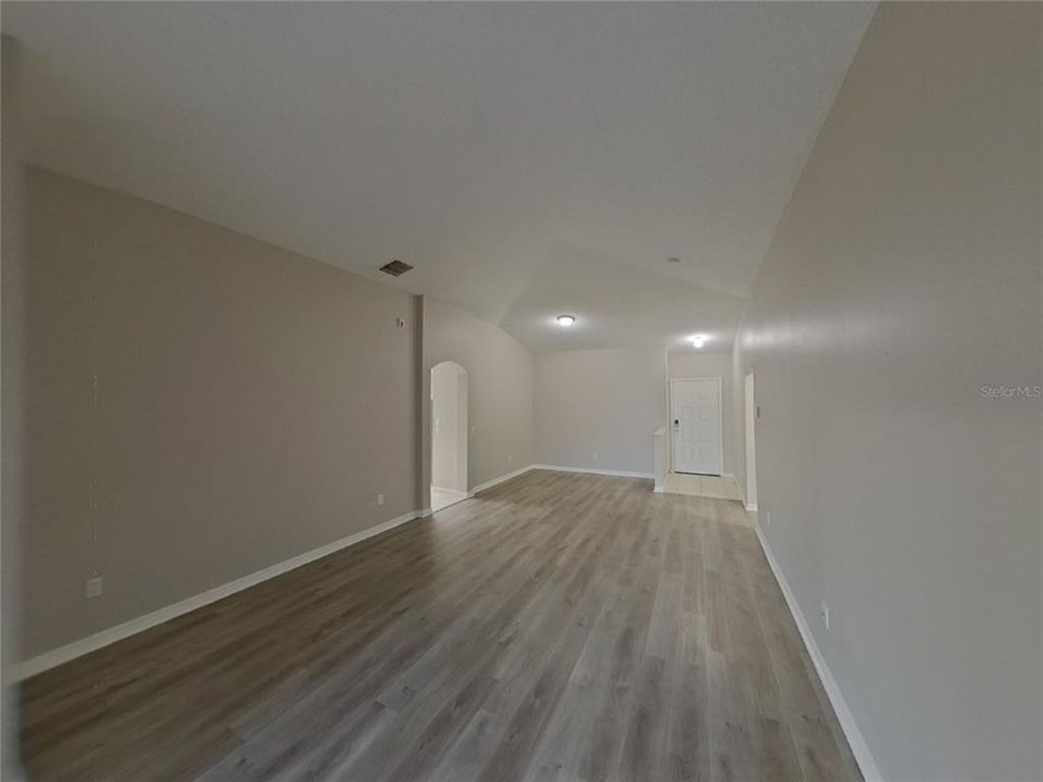 En Renta: $1,949 (4 camas, 2 baños, 1464 Pies cuadrados)