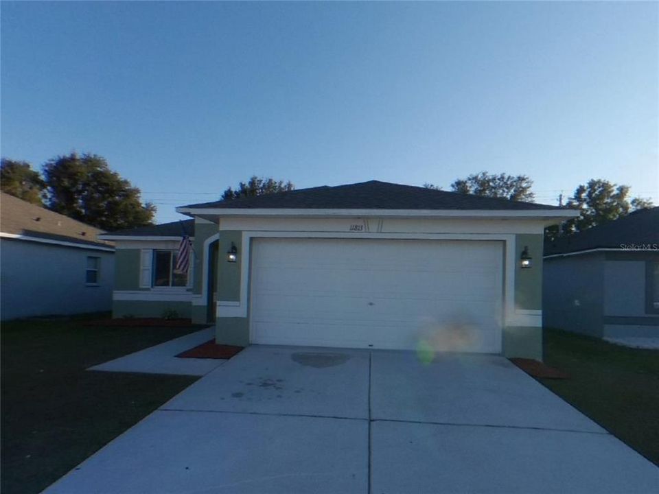 En Renta: $1,949 (4 camas, 2 baños, 1464 Pies cuadrados)