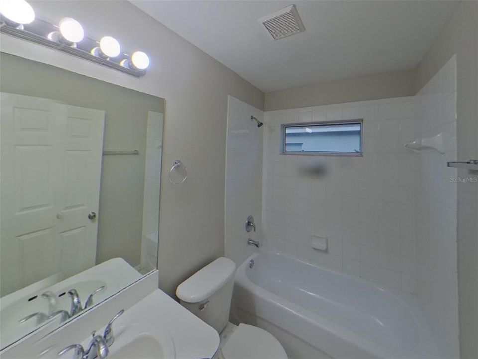 En Renta: $1,949 (4 camas, 2 baños, 1464 Pies cuadrados)