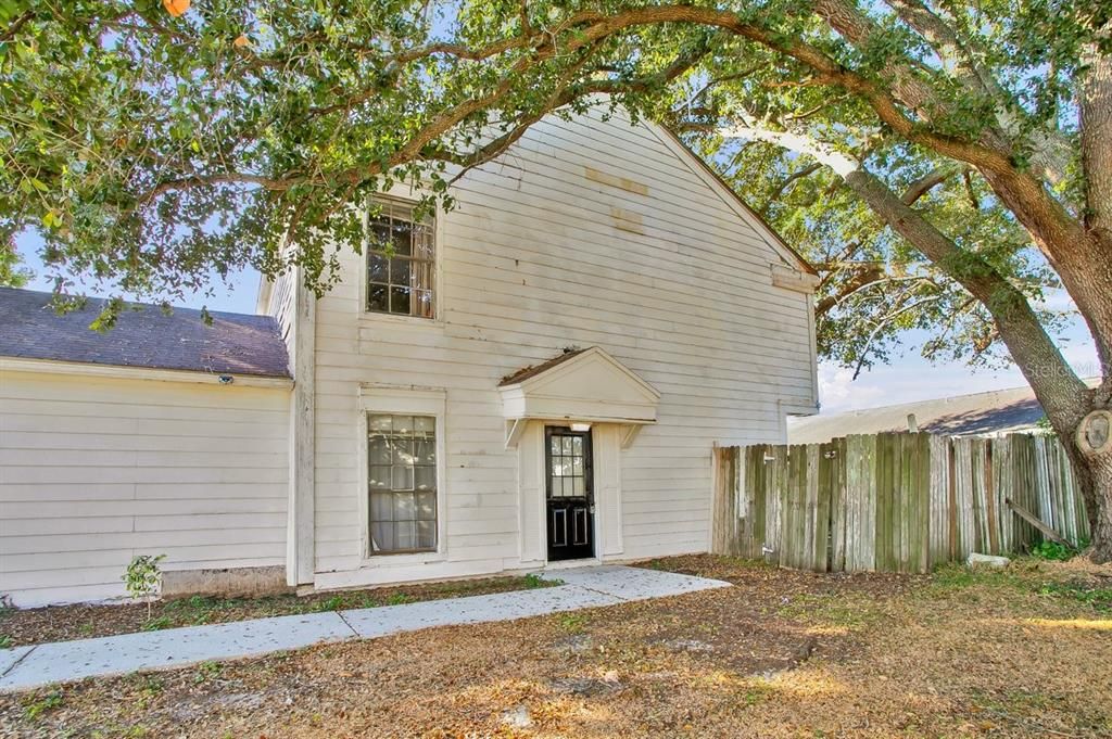 待售: $185,000 (2 贝兹, 2 浴室, 944 平方英尺)