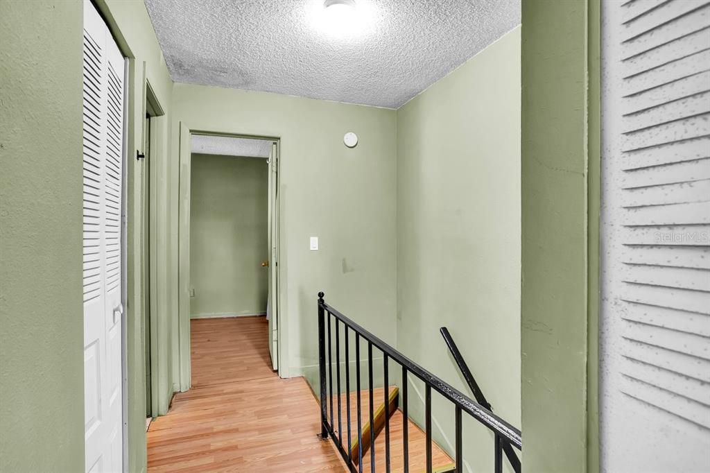 待售: $185,000 (2 贝兹, 2 浴室, 944 平方英尺)