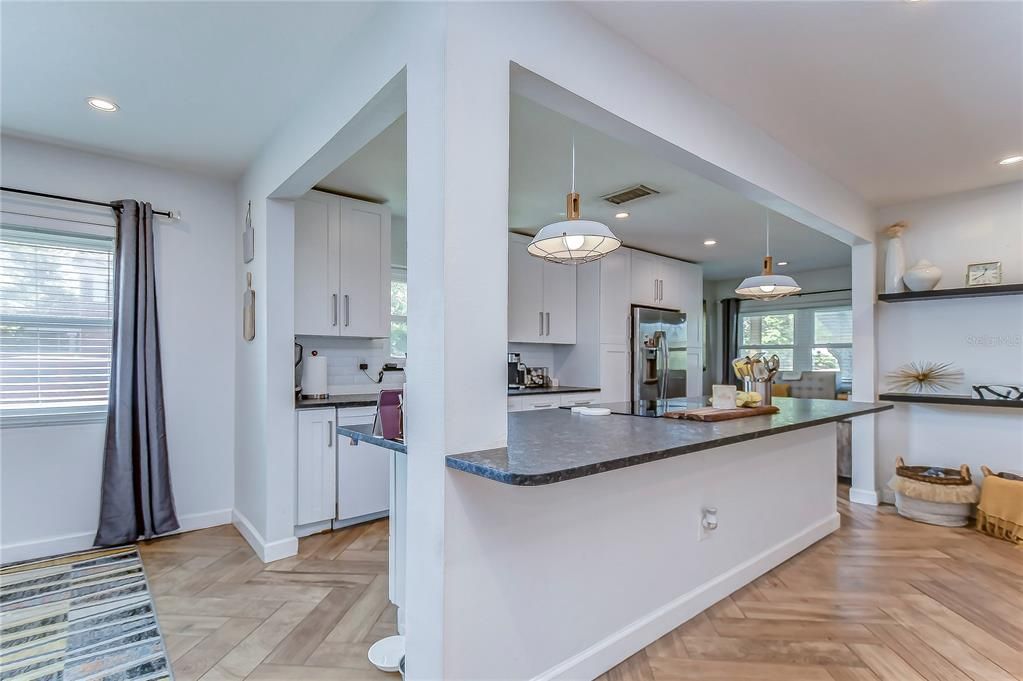 For Rent: $4,150 (3 beds, 3 baths, 1560 Square Feet)