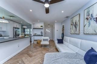 For Rent: $4,150 (3 beds, 3 baths, 1560 Square Feet)