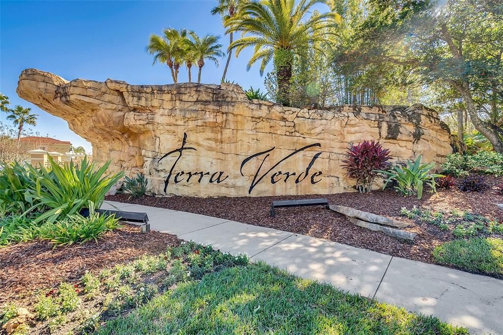 待售: $379,000 (4 贝兹, 2 浴室, 1542 平方英尺)