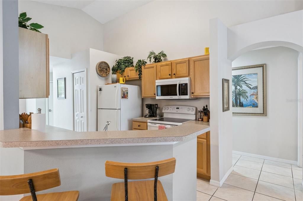 待售: $379,000 (4 贝兹, 2 浴室, 1542 平方英尺)