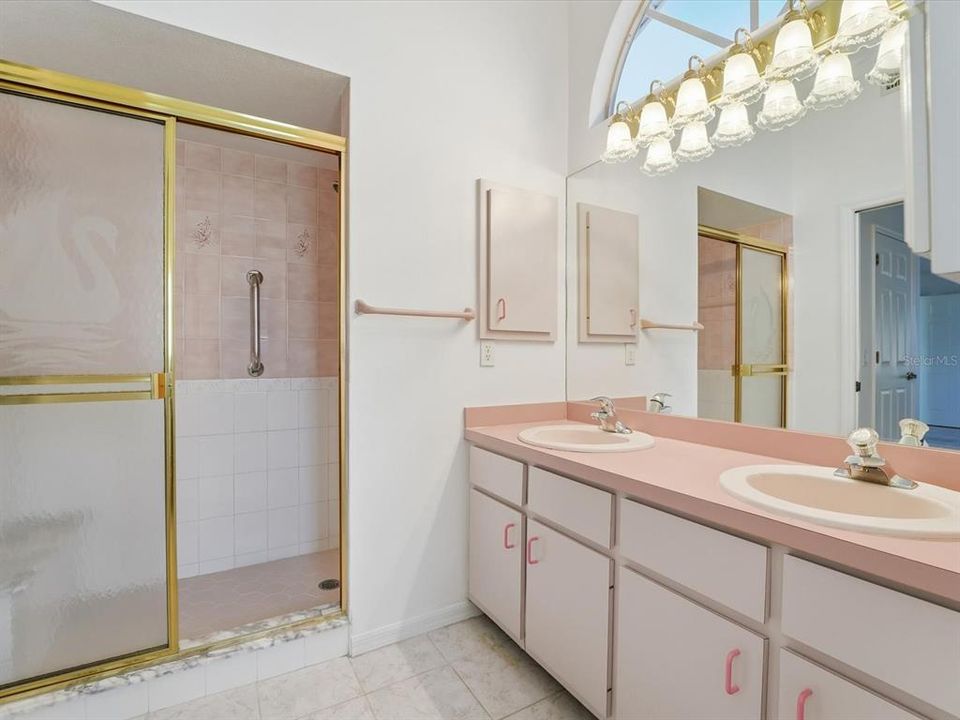 На продажу: $280,000 (3 спален, 2 ванн, 1958 Квадратных фут)