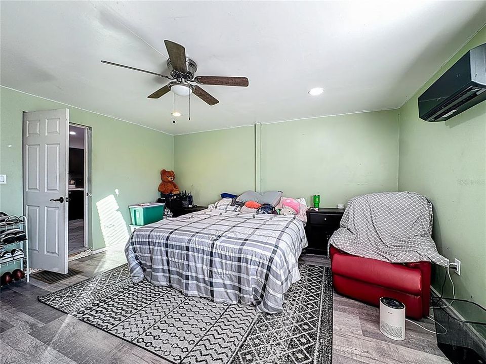 На продажу: $1,095,000 (3 спален, 2 ванн, 1737 Квадратных фут)