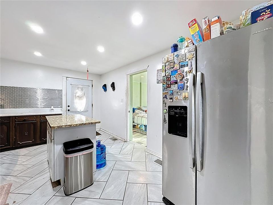 На продажу: $1,095,000 (3 спален, 2 ванн, 1737 Квадратных фут)