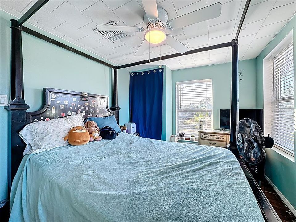 На продажу: $1,095,000 (3 спален, 2 ванн, 1737 Квадратных фут)