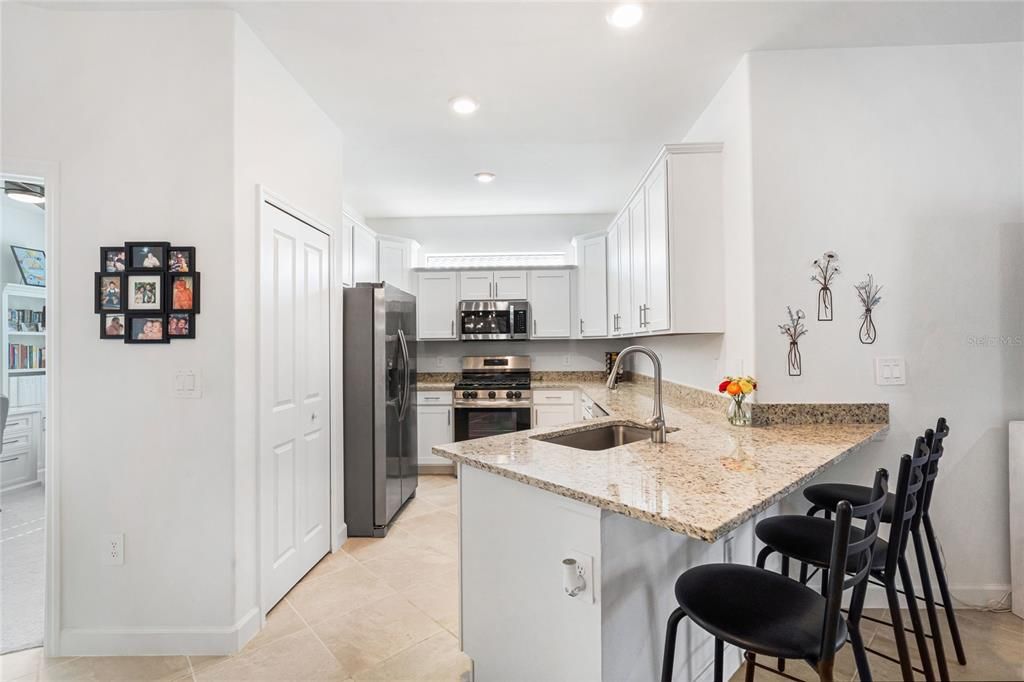 En Venta: $400,000 (2 camas, 2 baños, 1564 Pies cuadrados)