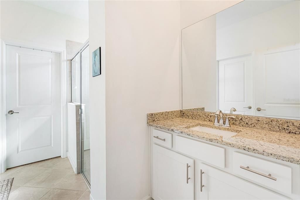 En Venta: $400,000 (2 camas, 2 baños, 1564 Pies cuadrados)