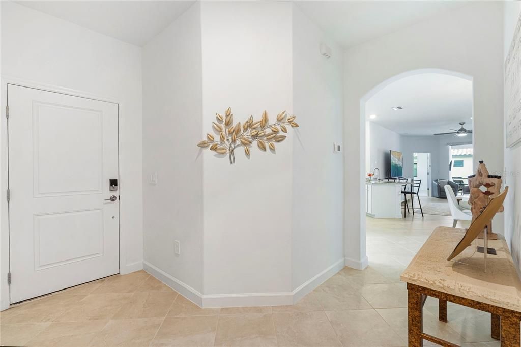 En Venta: $400,000 (2 camas, 2 baños, 1564 Pies cuadrados)