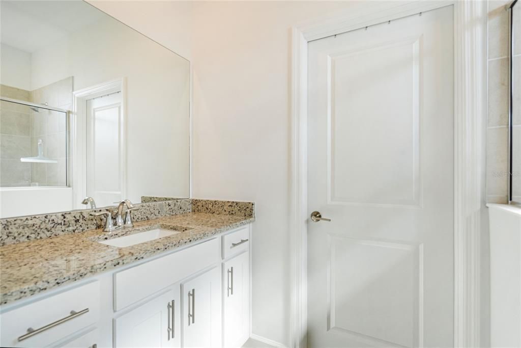 En Venta: $400,000 (2 camas, 2 baños, 1564 Pies cuadrados)