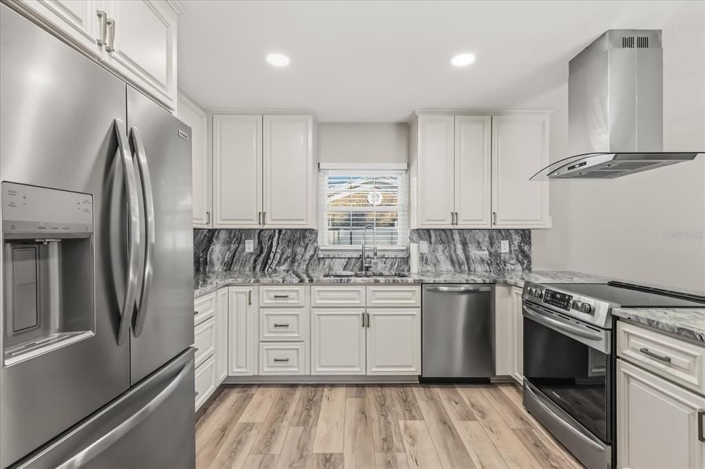 For Sale: $469,000 (4 beds, 2 baths, 2549 Square Feet)