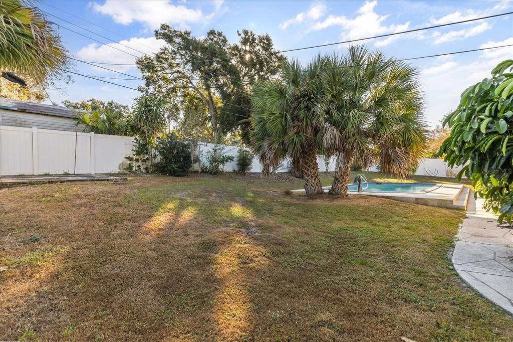 For Sale: $469,000 (4 beds, 2 baths, 2549 Square Feet)