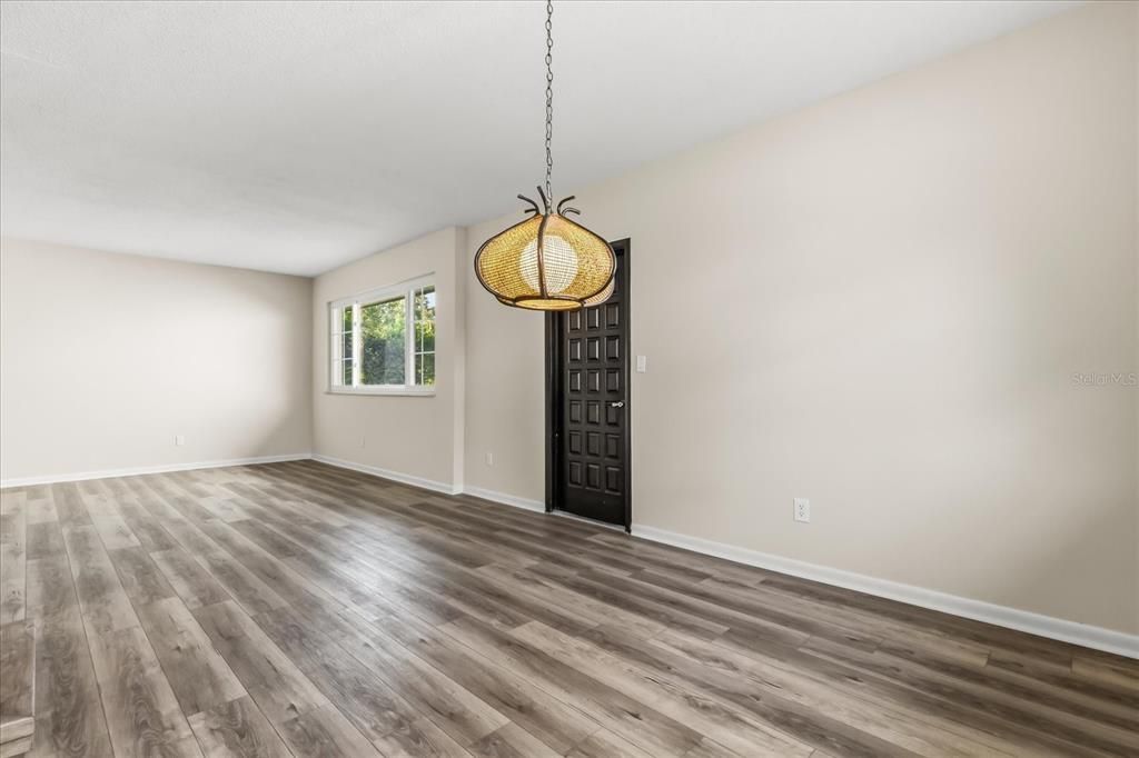 For Sale: $469,000 (4 beds, 2 baths, 2549 Square Feet)