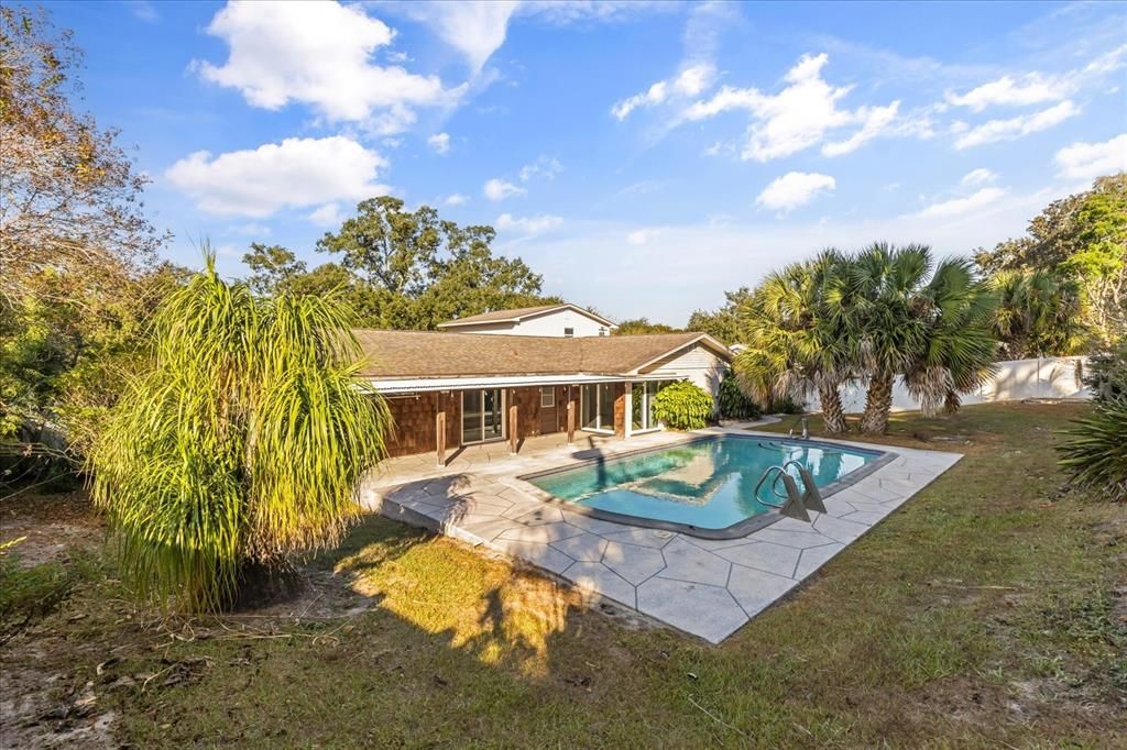 For Sale: $469,000 (4 beds, 2 baths, 2549 Square Feet)