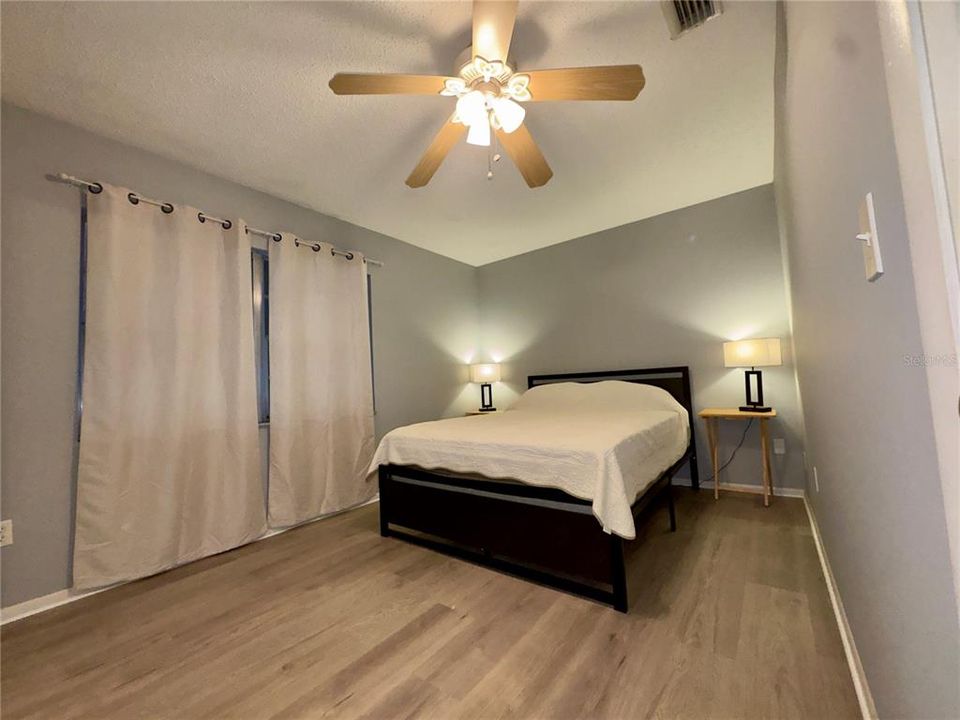 出租: $1,700 (2 贝兹, 2 浴室, 1368 平方英尺)