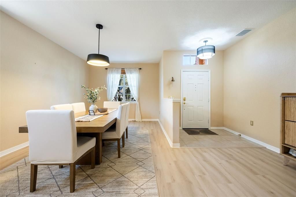 待售: $499,000 (5 贝兹, 3 浴室, 2822 平方英尺)