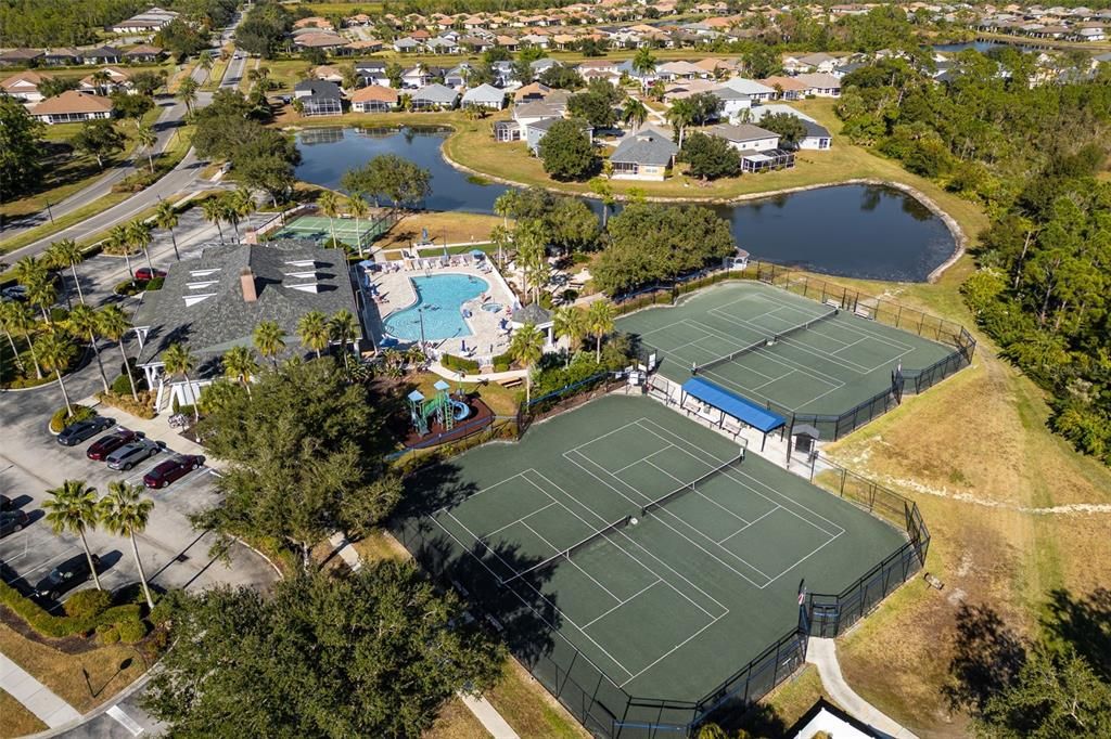 待售: $499,000 (5 贝兹, 3 浴室, 2822 平方英尺)