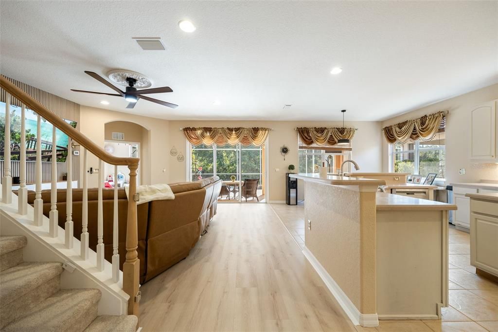 待售: $499,000 (5 贝兹, 3 浴室, 2822 平方英尺)