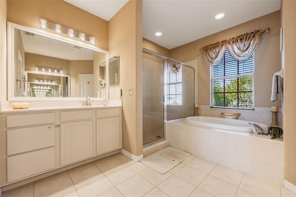 待售: $499,000 (5 贝兹, 3 浴室, 2822 平方英尺)