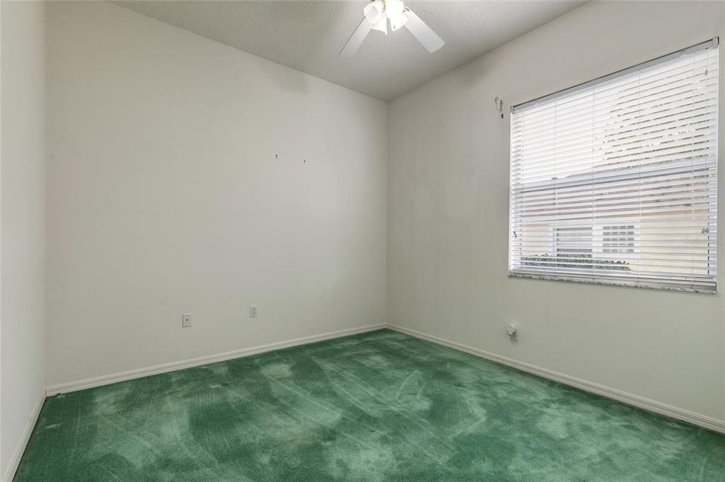 En Venta: $338,900 (3 camas, 2 baños, 2026 Pies cuadrados)