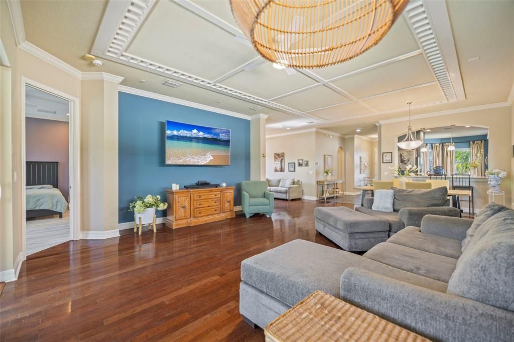 For Sale: $498,000 (2 beds, 2 baths, 2254 Square Feet)