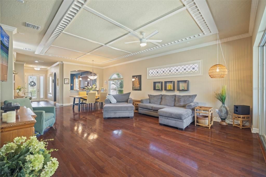 For Sale: $498,000 (2 beds, 2 baths, 2254 Square Feet)