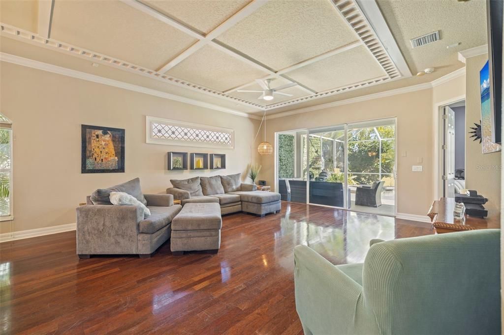 For Sale: $498,000 (2 beds, 2 baths, 2254 Square Feet)