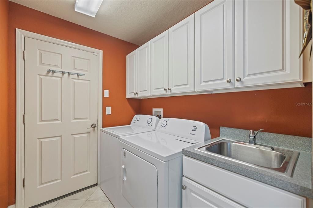 For Sale: $498,000 (2 beds, 2 baths, 2254 Square Feet)