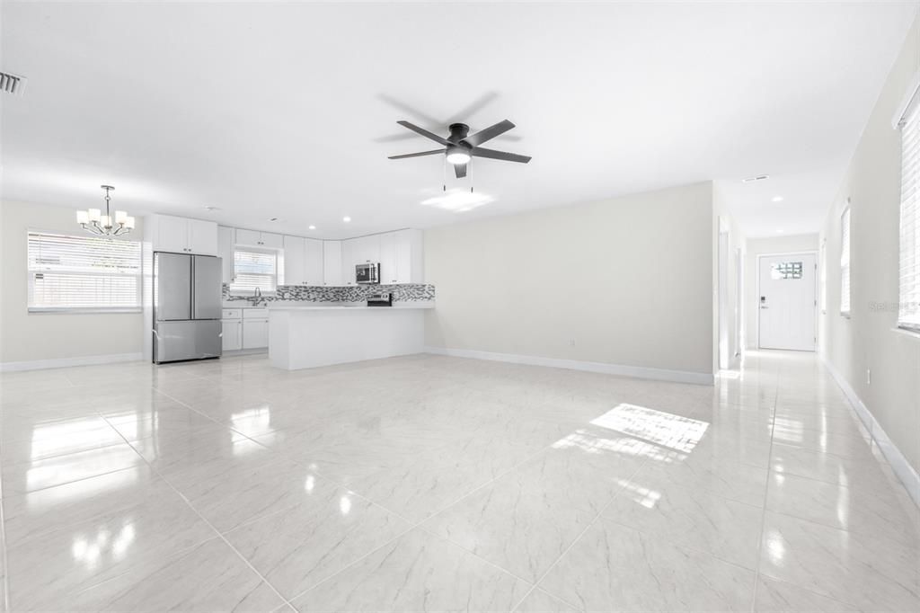 For Sale: $495,000 (3 beds, 2 baths, 1640 Square Feet)