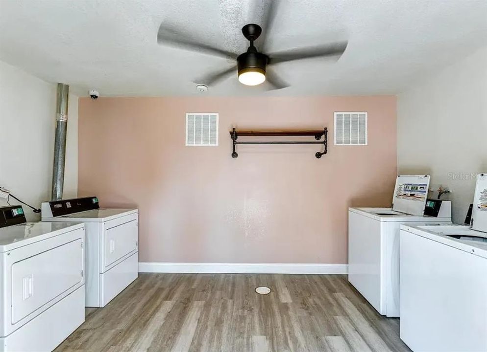 For Rent: $1,440 (2 beds, 1 baths, 950 Square Feet)