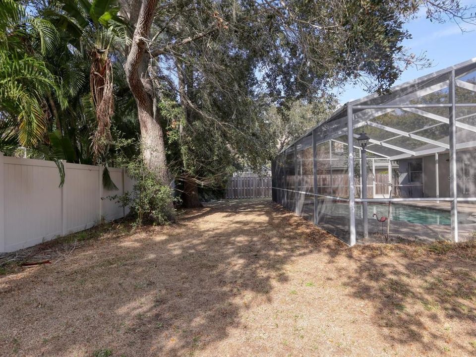 На продажу: $375,000 (3 спален, 2 ванн, 1811 Квадратных фут)