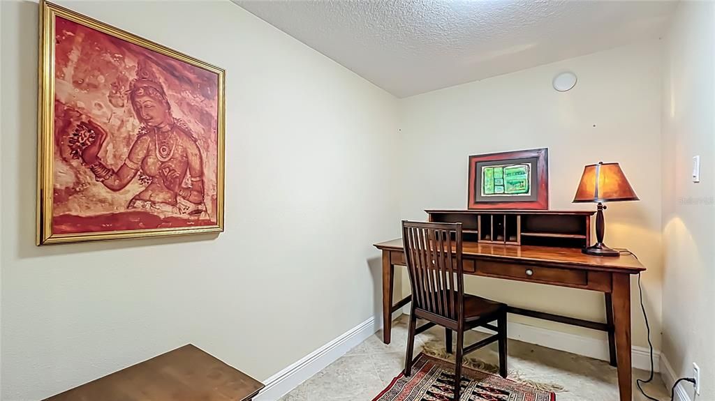 待售: $329,000 (1 贝兹, 1 浴室, 570 平方英尺)