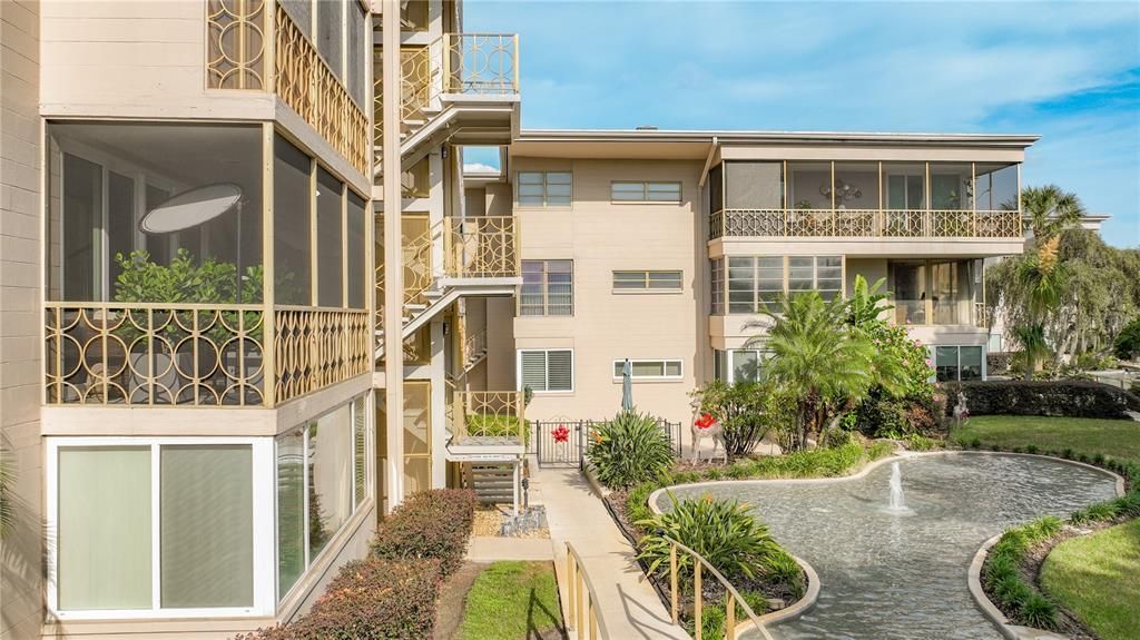 待售: $329,000 (1 贝兹, 1 浴室, 570 平方英尺)