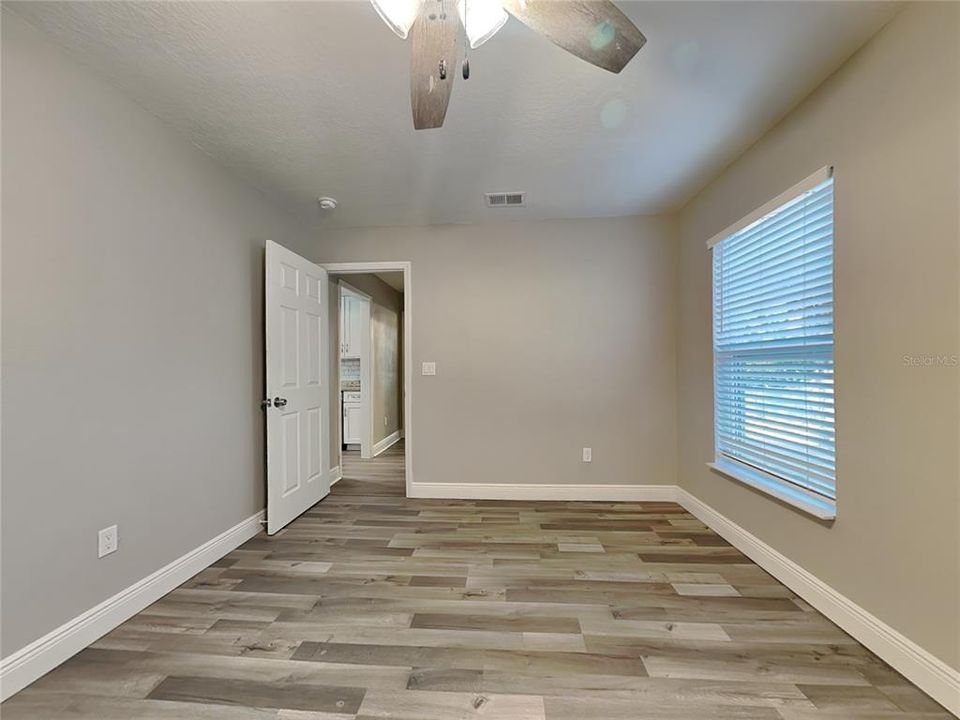 В аренду: $2,379 (3 спален, 2 ванн, 1200 Квадратных фут)