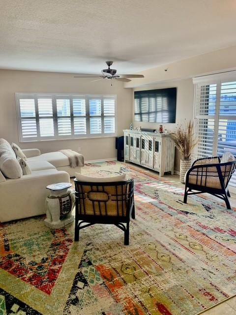 На продажу: $724,900 (4 спален, 3 ванн, 2873 Квадратных фут)