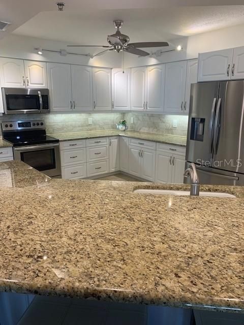 На продажу: $724,900 (4 спален, 3 ванн, 2873 Квадратных фут)