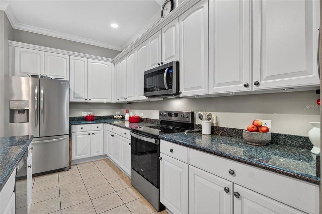 На продажу: $749,000 (3 спален, 2 ванн, 2388 Квадратных фут)