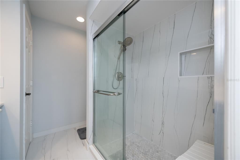 For Sale: $280,000 (3 beds, 2 baths, 2104 Square Feet)